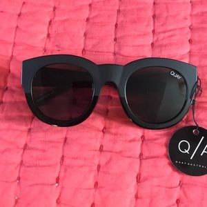 New Quay If Only Black/Smoke sunglasses